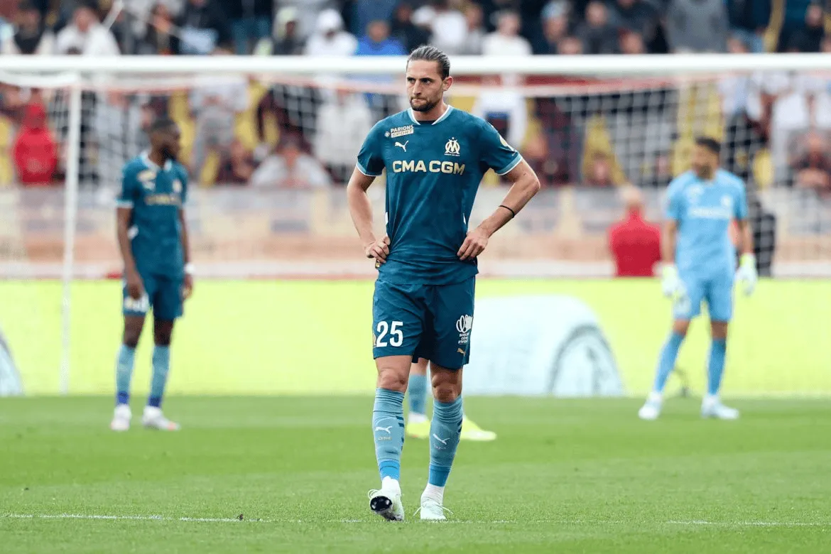 世俱杯买球-拉比奥母亲：德泽尔比才暴力；隆格利亚和贝纳蒂亚两个骗子