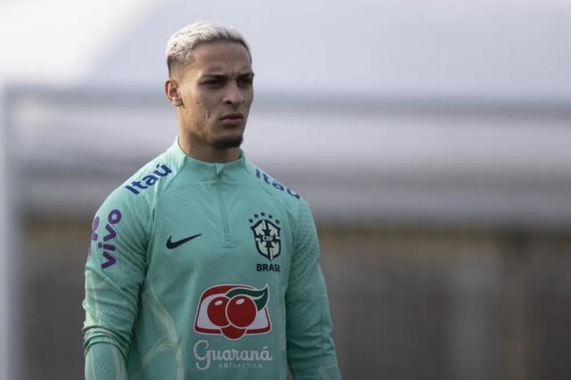 世俱杯买球-到巴西后又返回曼彻斯特 安东尼否认打过前女友