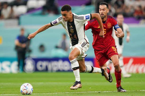 华丽西班牙暴露缺陷，布教授阿尔瓦体能谁来补充？